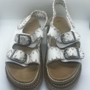 BRAND NEW Womens White Buckle Slingback Sandals with Double Straps - Size 8
